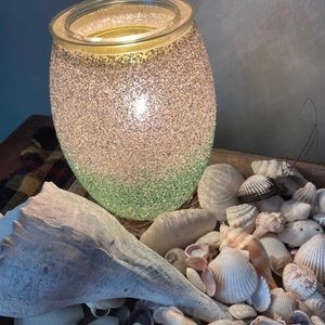 Scentsy Glittering Green and Gold Candle Holder